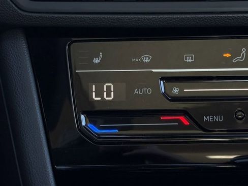 New 2026 Volkswagen Jetta SE FWD image 17