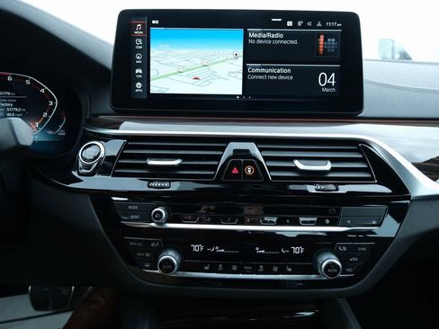 Used 2023 BMW M550i xDrive M550i xDrive image 19