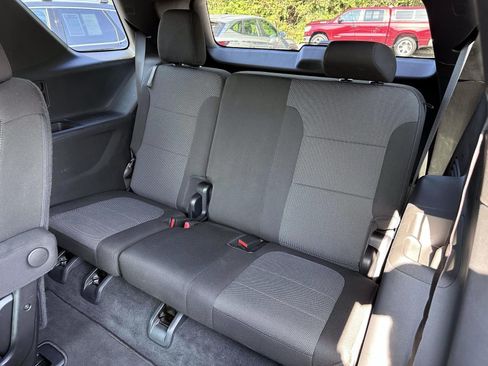 Used 2023 Chevrolet Traverse LT AWD/4WD image 13