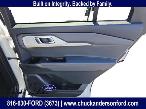 New 2026 Ford Explorer Active AWD/4WD image 30