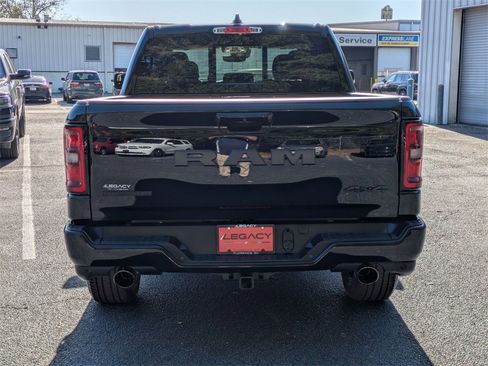 New 2025 RAM 1500 Big Horn image 4