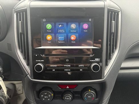 Used 2019 Subaru Crosstrek 2.0i Premium image 10