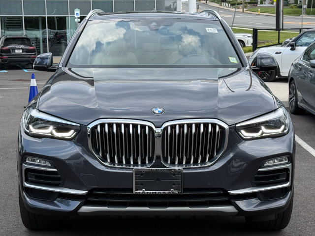 Used 2019 BMW X5 xDrive40i w/ Premium Package 2 AWD/4WD image 2