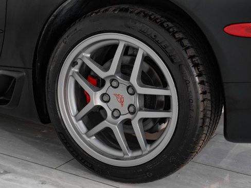 Used 2002 Chevrolet Corvette Z06 w/ Memory Pkg image 38