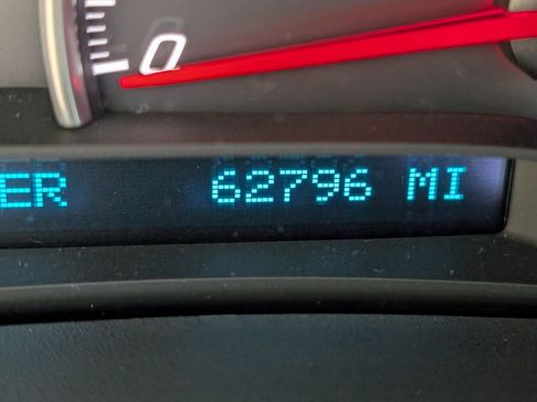 Used 2010 Chevrolet Corvette Grand Sport w/ Preferred Equipment Group image 18