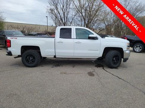 Used 2018 Chevrolet Silverado 1500 LT w/ All Star Edition image 2