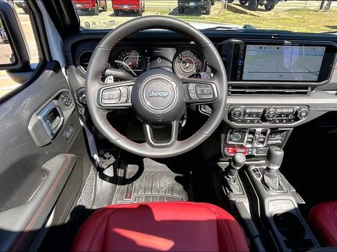 Used 2024 Jeep Wrangler Unlimited Rubicon 392 AWD/4WD image 5
