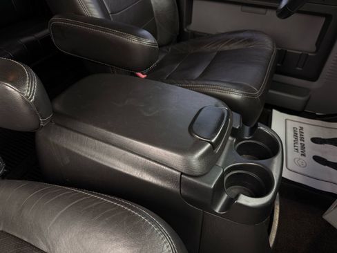 Used 2012 Ford F650 2WD Crew Cab Super Duty image 32