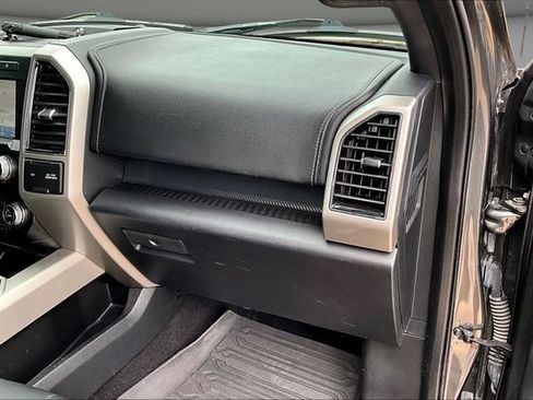 Used 2019 Ford F150 Lariat w/ Equipment Group 502A Luxury AWD/4WD image 26