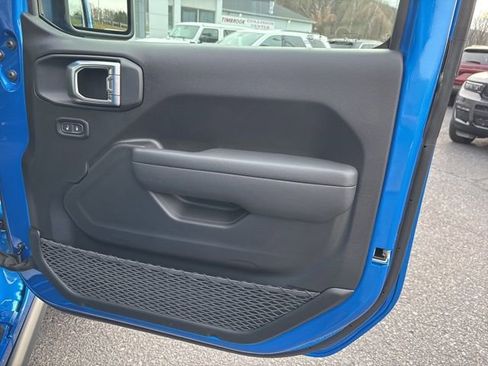 New 2026 Jeep Gladiator Sport image 19