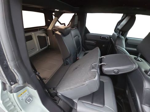 Used 2022 Ford Bronco Black Diamond image 22