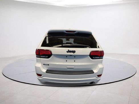 Certified 2020 Jeep Grand Cherokee Altitude image 5