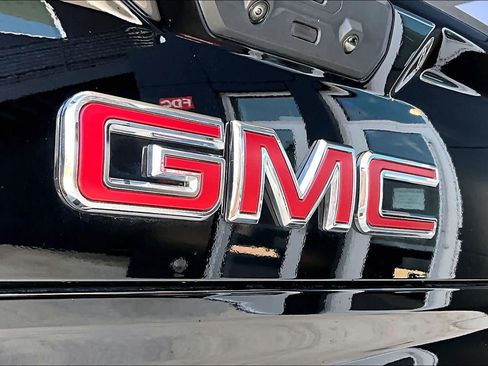 Used 2025 GMC Sierra 1500 AT4 w/ AT4 Premium Package AWD/4WD image 30