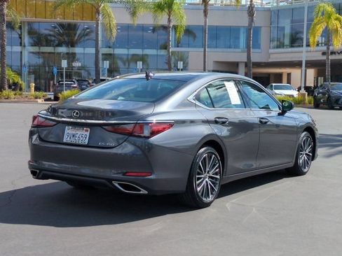 Used 2025 Lexus ES 350 w/ Premium Package FWD image 5