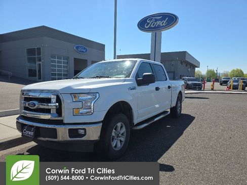 Used 2017 Ford F150 XLT w/ Trailer Tow Package AWD/4WD image 3