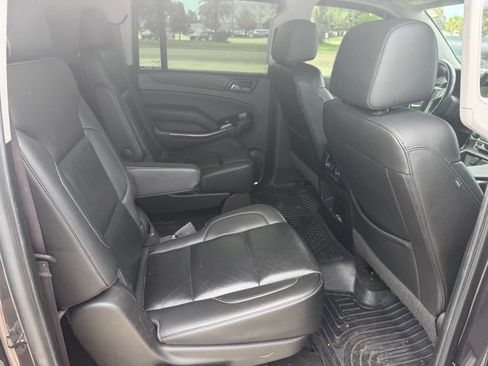Used 2017 GMC Yukon XL SLT w/ Open Road Package RWD image 20