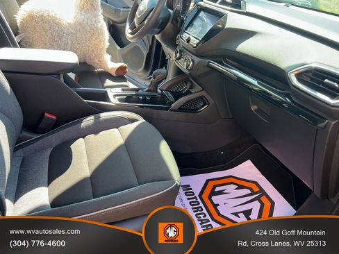 Used 2022 Chevrolet TrailBlazer LT w/ Convenience Package image 14