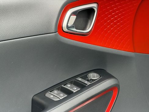 Used 2025 Kia Soul GT-Line FWD image 21