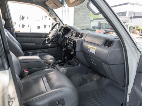 Used 1995 Toyota Land Cruiser AWD/4WD image 27