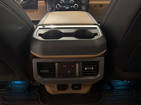 Used 2023 Ford F250 Lariat w/ Lariat Ultimate Package AWD/4WD image 16