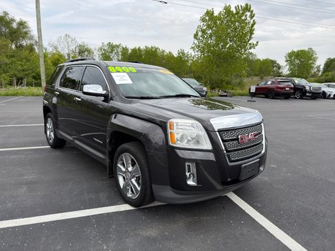 Used 2015 GMC Terrain SLT w/ Chrome Appearance Package FWD image 8