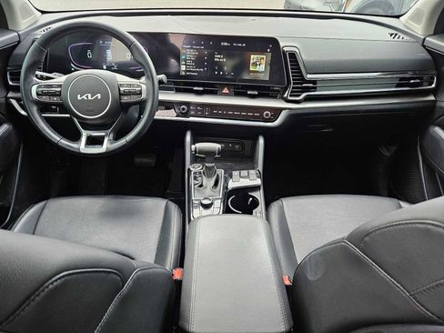 Used 2024 Kia Sportage EX image 12