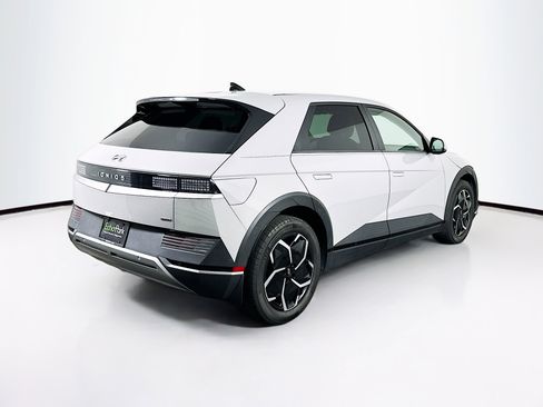 Used 2024 Hyundai Ioniq 5 SEL image 9