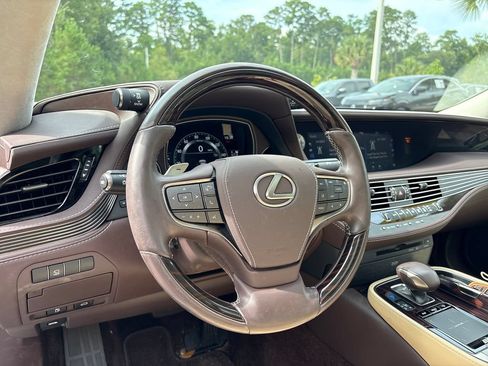 Used 2018 Lexus LS 500 w/ Interior Upgrade Package RWD image 8