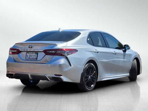 Used 2022 Toyota Camry XSE FWD image 5