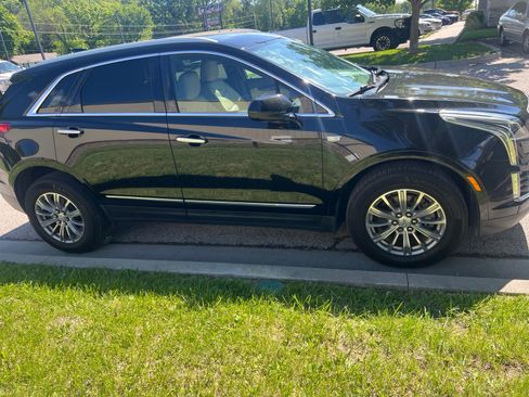 Used 2018 Cadillac XT5 Luxury w/ Driver Awareness Package FWD image 4