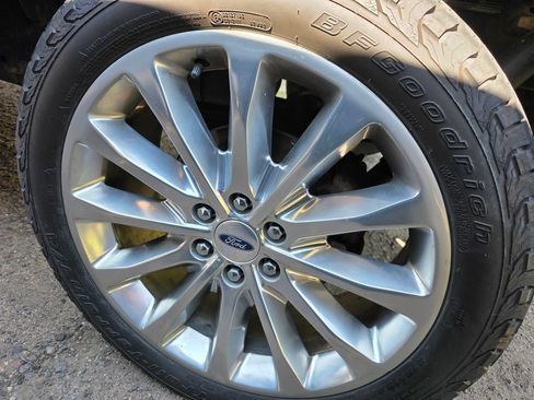 Used 2019 Ford F150 Limited AWD/4WD image 6