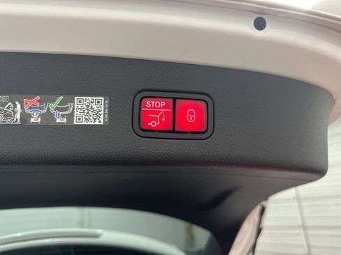 New 2026 Mercedes-Benz GLC 300 image 26