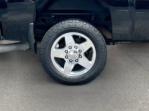 Used 2014 Chevrolet Silverado 2500 LTZ w/ LTZ Plus Package AWD/4WD image 28