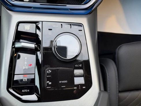 New 2026 BMW X3 xDrive30 w/ Premium Package image 14