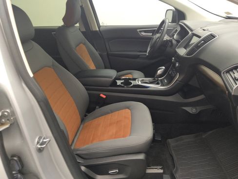 Used 2018 Ford Edge SEL w/ Equipment Group 201A image 21