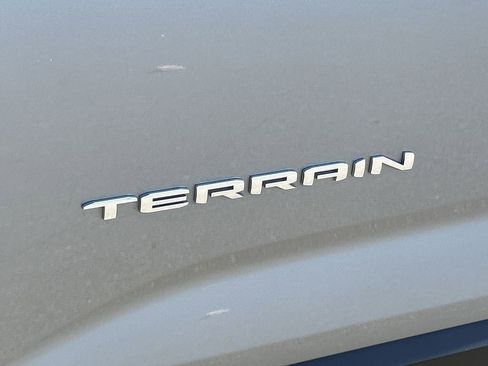 Used 2025 GMC Terrain Elevation image 32