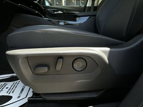 Certified 2024 Buick Envision Preferred AWD/4WD image 20