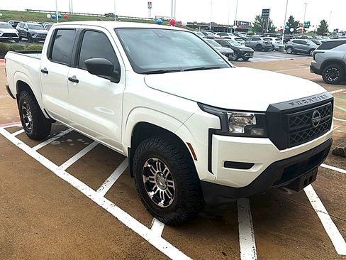 Used 2024 Nissan Frontier S w/ Technology Package AWD/4WD image 3
