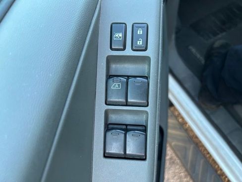 Used 2019 Nissan Frontier SL image 22