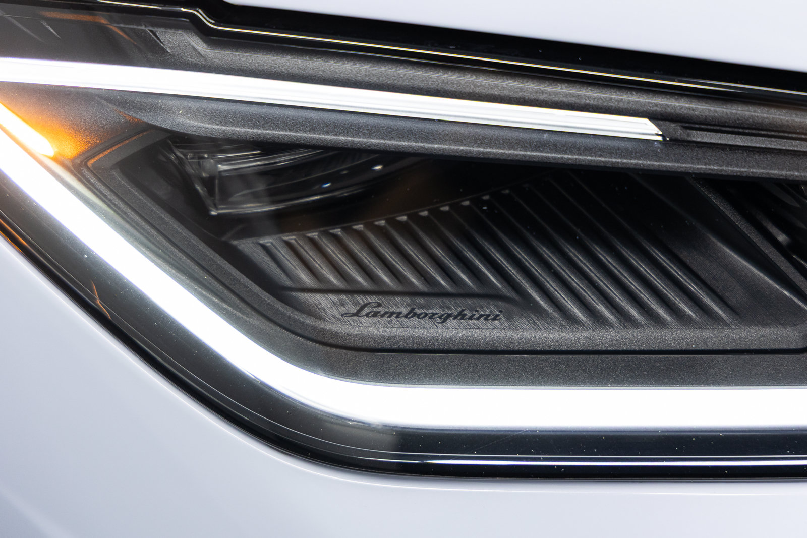 Used 2026 Lamborghini Urus S AWD/4WD image 14