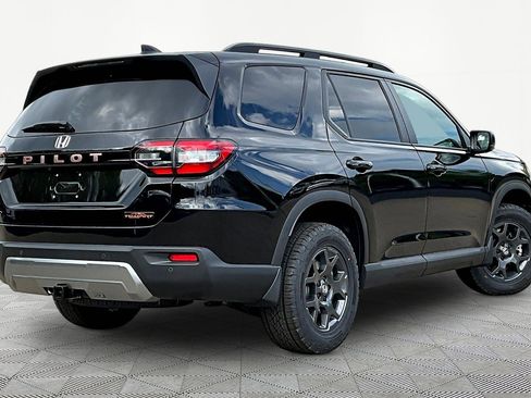 New 2026 Honda Pilot TrailSport image 7