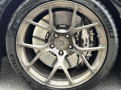 Used 2018 Chevrolet Camaro ZL1 RWD image 8