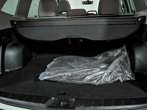 Used 2023 Subaru Forester Premium image 8