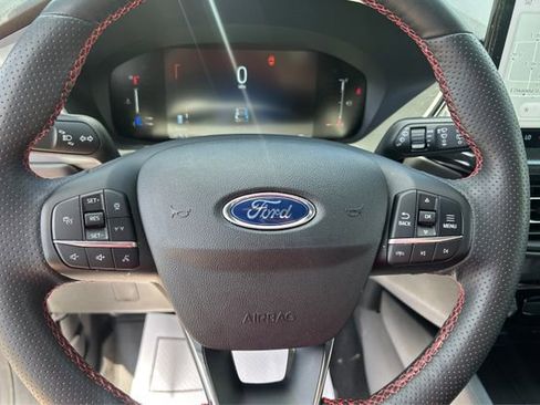 Used 2023 Ford Escape ST-Line w/ Tech Pack #1 AWD/4WD image 16
