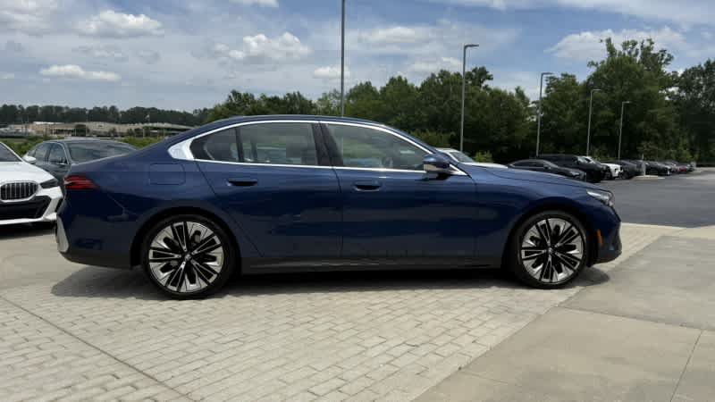 Used 2025 BMW 530i RWD image 6