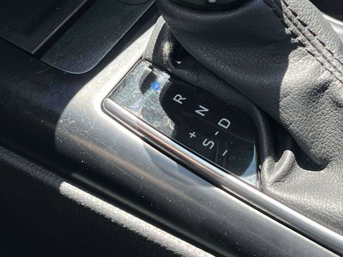 Used 2020 Toyota Camry XSE FWD image 10