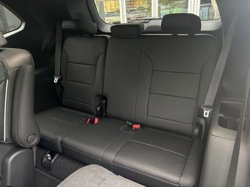 New 2025 Buick Enclave Sport Touring w/ Super Cruise Package image 17