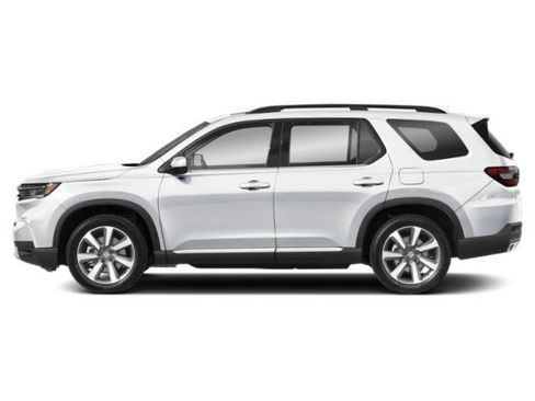 Used 2023 Honda Pilot Touring image 3