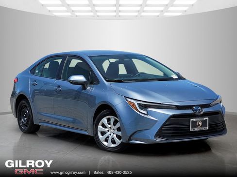 Used 2023 Toyota Corolla LE w/ Carpet Mat Package (TMS) FWD image 1