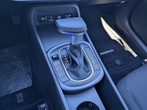 Used 2026 Hyundai Kona SE image 26